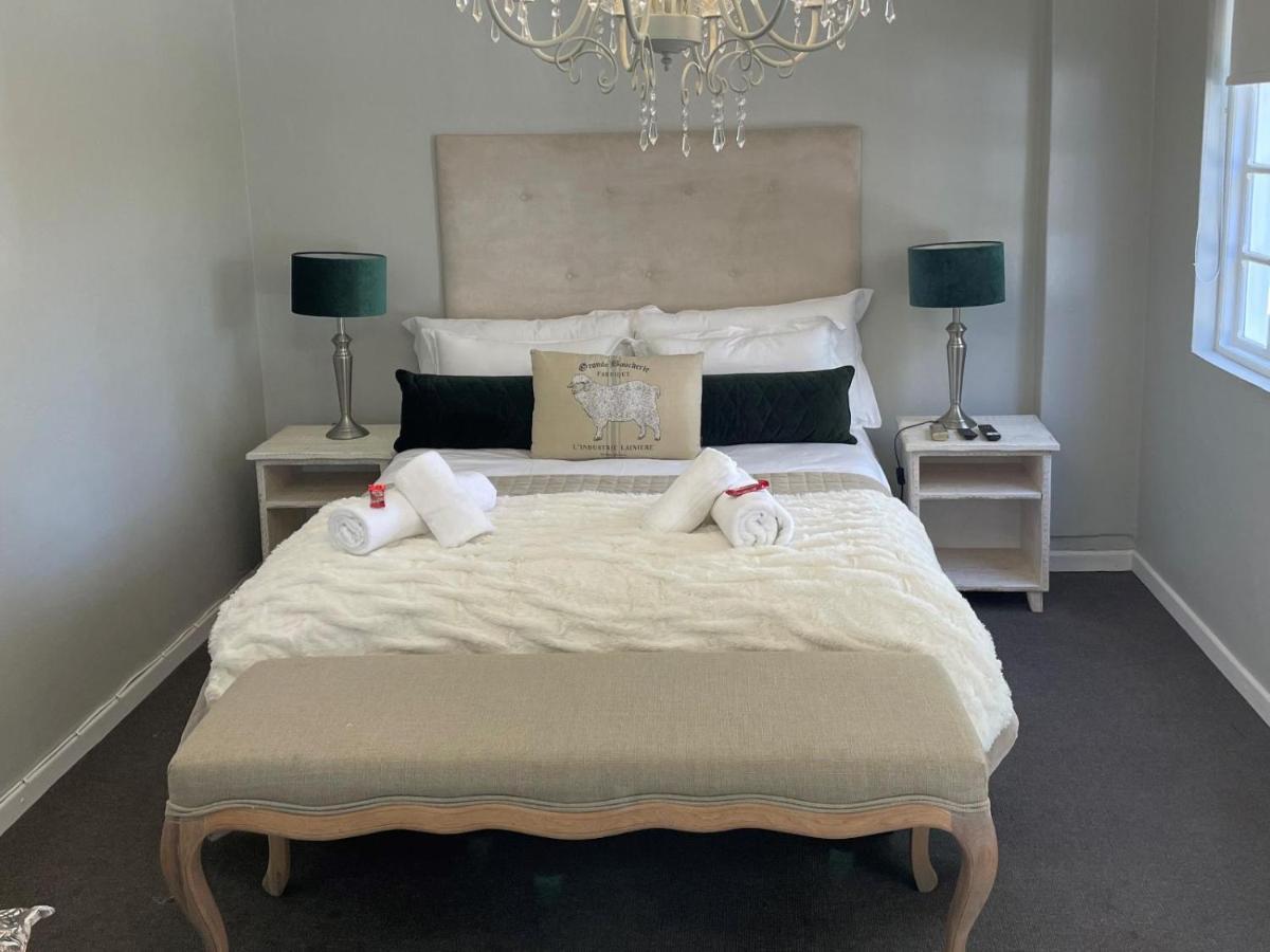 La Belle Guest House Bloemfontein Cameră foto
